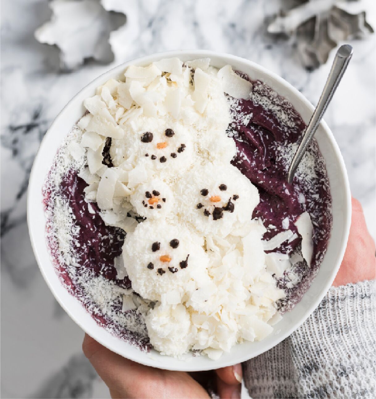 Snowman Smoothie Bowl