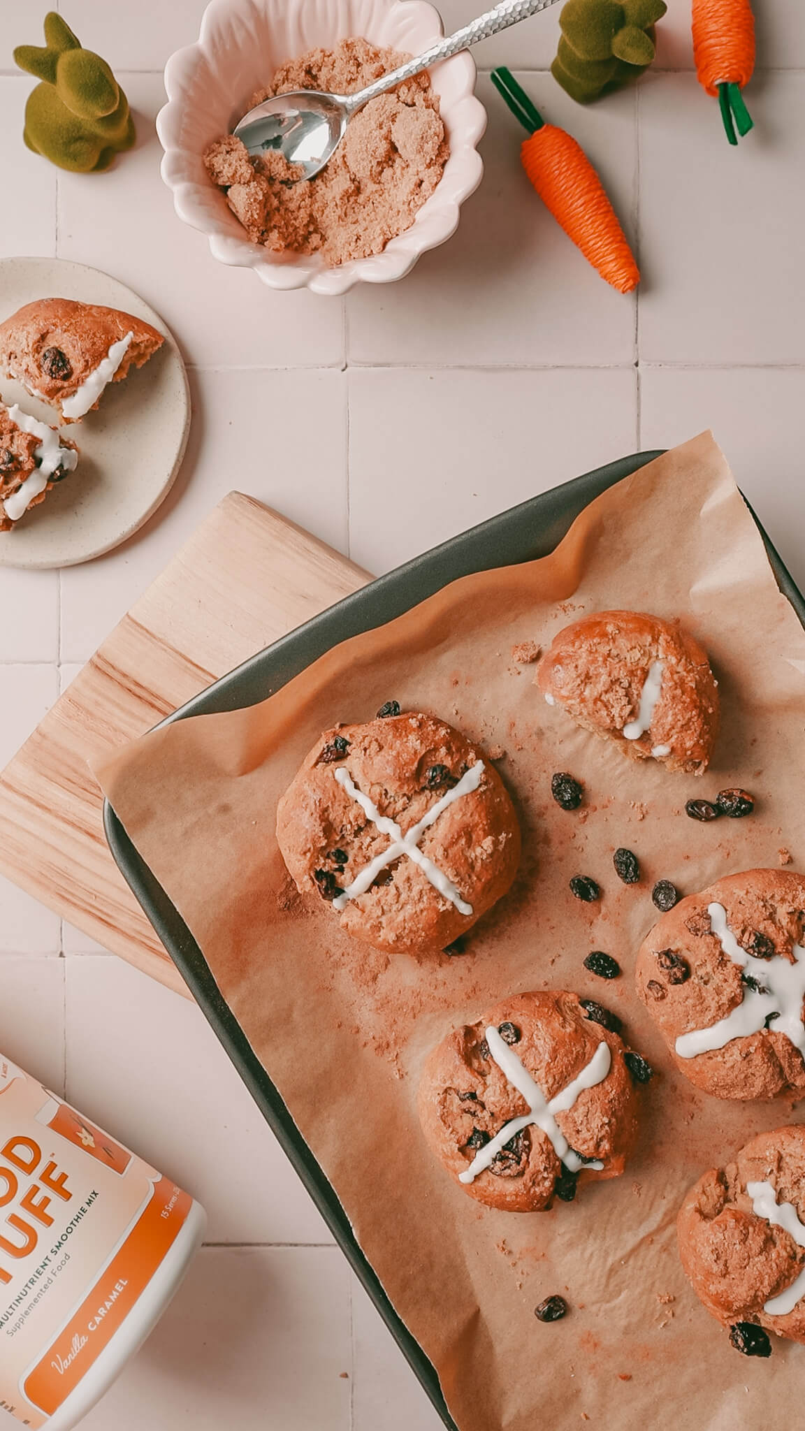 Vanilla Caramel Hot Cross Buns - Nuzest AU