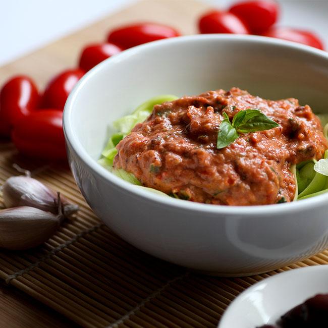 NuZest Raw Tomato sauce with Zuchini Pasta