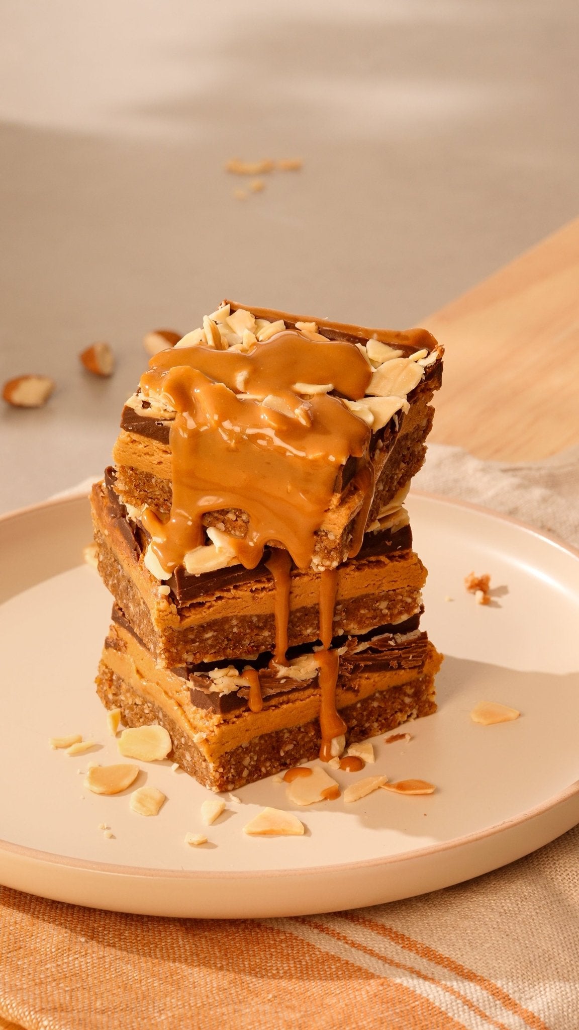 Vanilla Almond Butter Slice - Nuzest AU