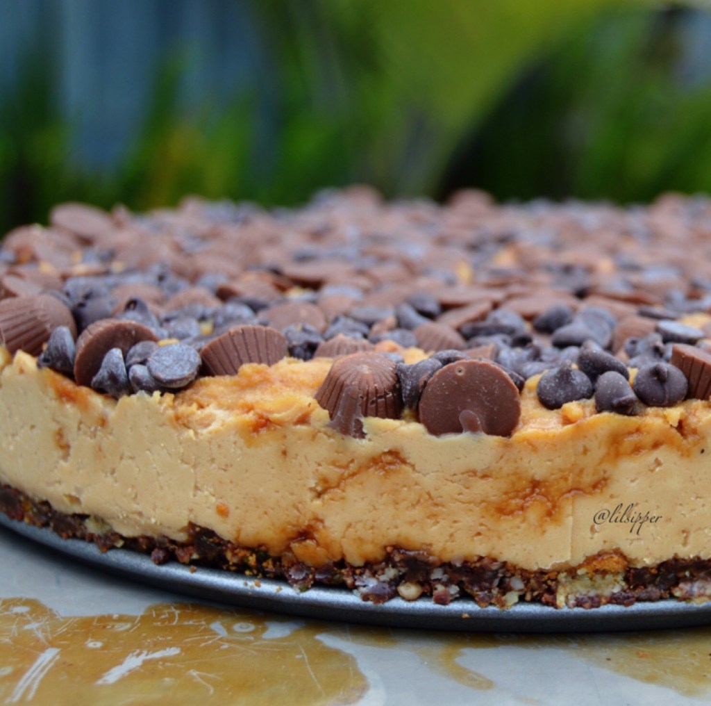 Raw "Peanut" Butter Cheesecake